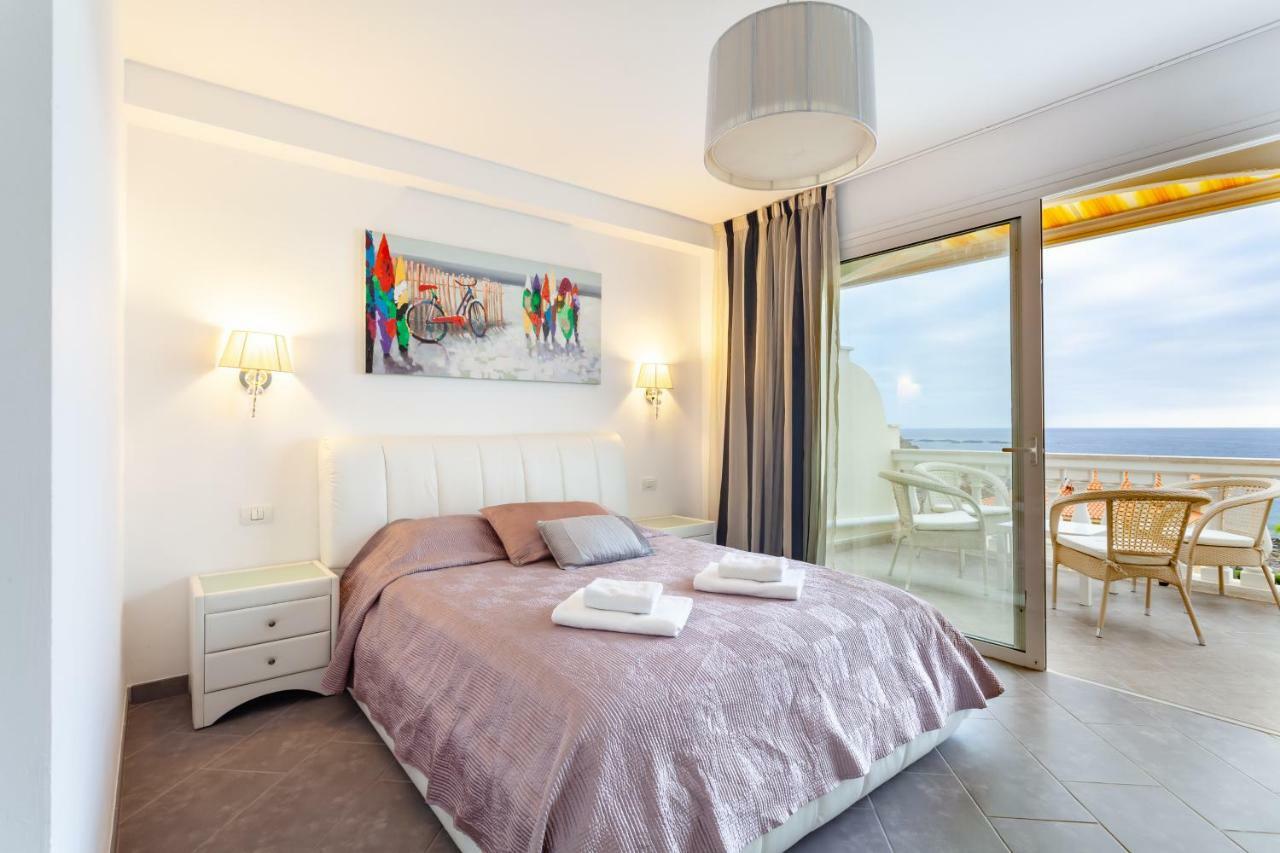 Casa Parque Tropical Ocean View Apartment Лос Кристианос Екстериор снимка